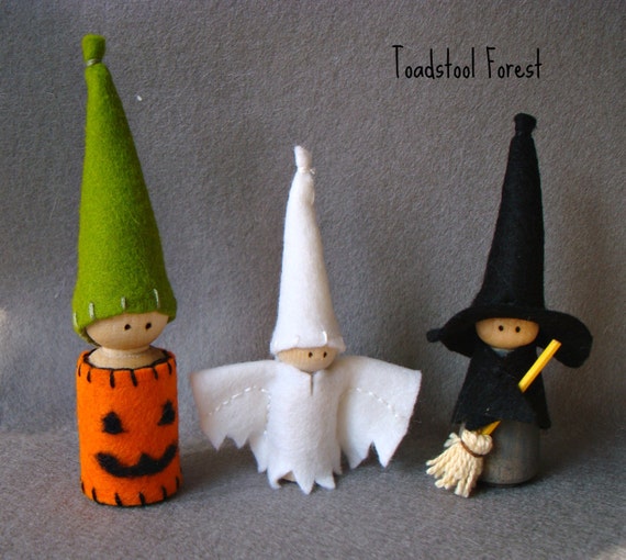 Waldorf Inspired Trick or Treaters ~ Witch, Jack O Lantern, Ghost peg dolls ~ Halloween Gnomes ~ Story Telling Props ~ Black, Orange & White