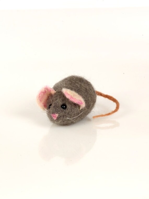 Mouse Needle Felting Kit by CraftYourselfSilly on Etsy