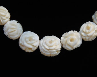 Vintage Chinese Carved Bone Rose Bead Necklace, Bone Bead Necklace, Off White Flower Necklace, Bridal Necklace, Graduated Rose Bead Choker