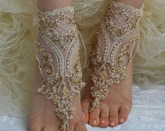 ... lace sandals, wedding anklet, Beach wedding barefoot sandals