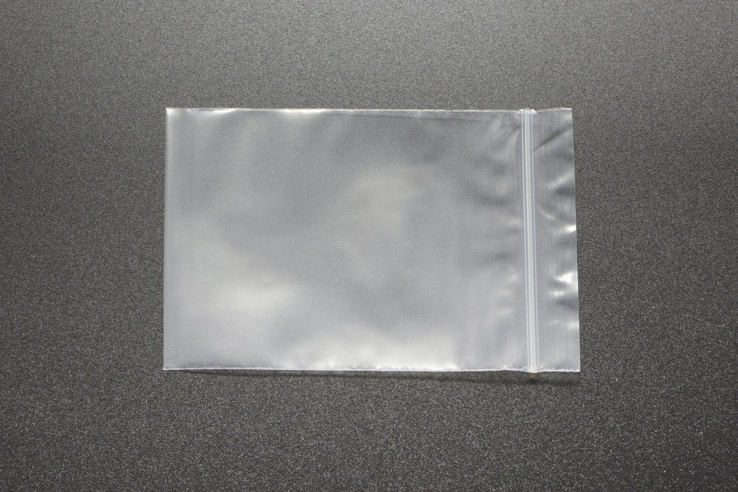 100pcs Crystal Clear Zip Closure Bags in 6cm x 8cm Reclosable