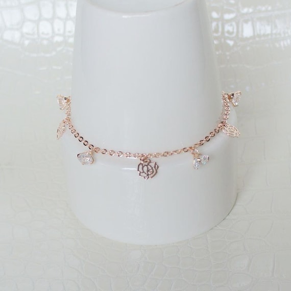 Items similar to Rose gold anklet with Diamond & rose drops, Rose