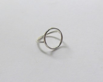Sterling silver circle ring.