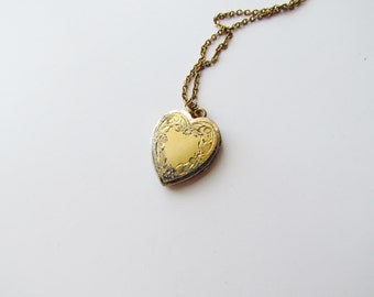 Vintage Heart Locket c.1940s