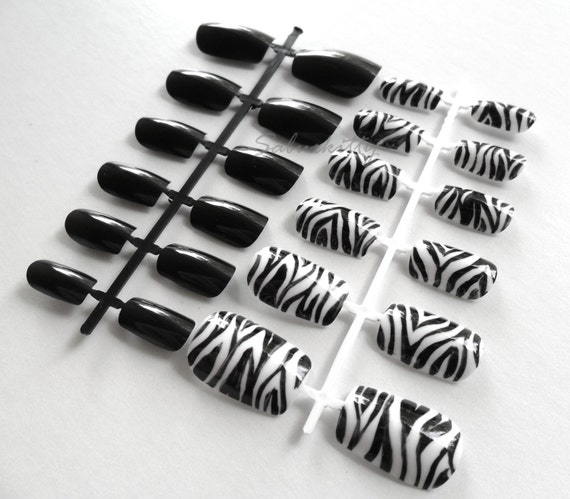 Zebra Nail Art black white design tribal African body jewelry