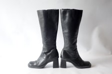 long black leather boots size 6