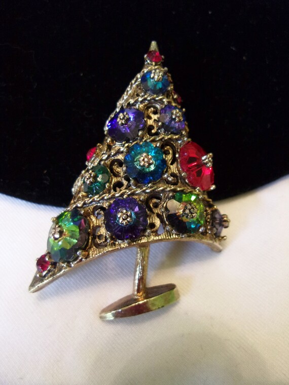 weiss jewelry glass rhinestone christmas tree brooch pin gold weiss jewelry glass rhinestone christmas tree brooch pin gold