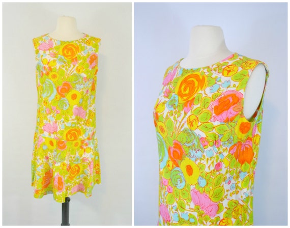 1960s MOD Bright Floral Print Dress by KrisVintageClothing on Etsy