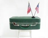 Green Airway Soft Shell Suitcase w/ 2 Keys