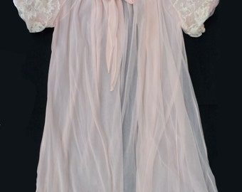 Vintage Sheer Avian Penoir Robe