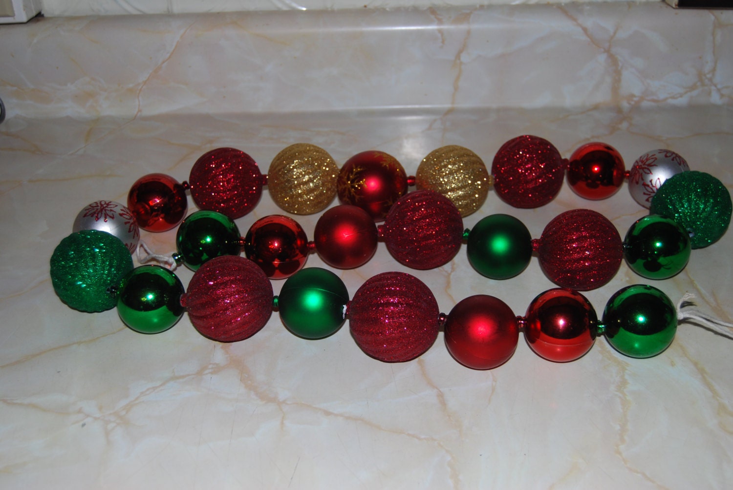 Red, Green and Gold Christmas Ball Garland ECS