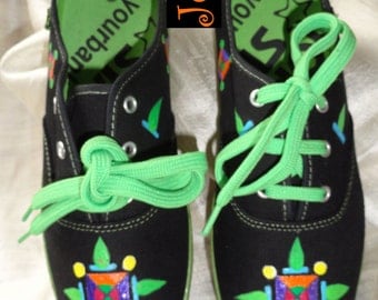 Handpainted women's canvas shoes. Rangoli design keds. Ethnic indian shoes. Handpainted casuals. Black modern Rangoli. Jooots from Artikrti