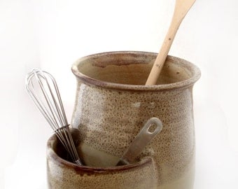 Utensil holder with pocket, Tan utensil crock, Pottery spatula holder
