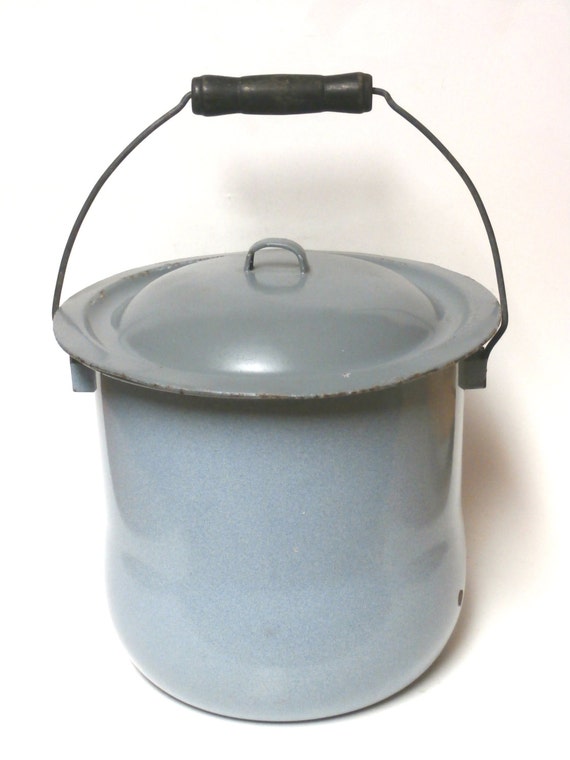 Vintage Enamelware Bucket with Lid circa