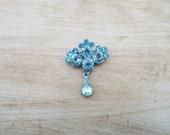 Vintage pin//Vintage brooch//Blue pin//Teal pin//Rhinestone pin//Rhinestone jewelry//Jewel brooch//Jewel pin//Vintage jewelry//Purse pin