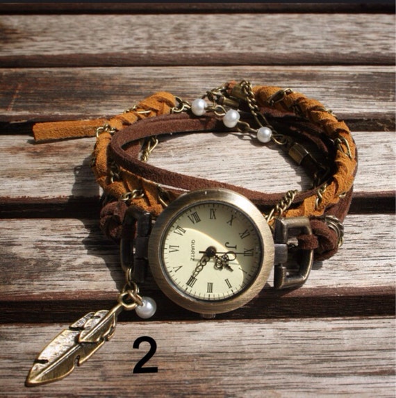 Montre femme pour boho / suède brun et par BijouxBoucleDor