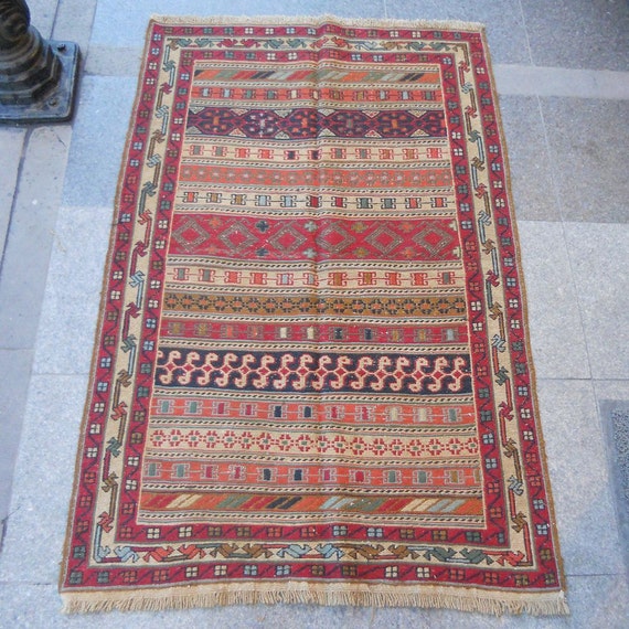 Vintage Turkish Kilim RugSHIPPING by BUTTERFLYRugs on Etsy