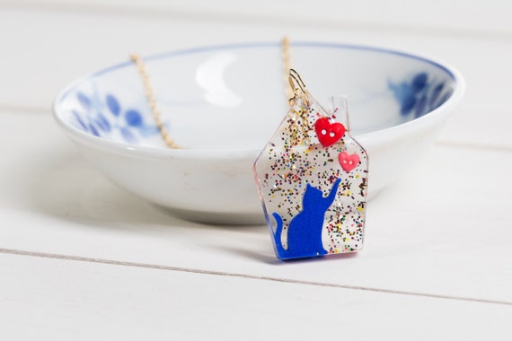 Blue Lover cat house necklace - 3D printed kitty in hand-cast bioresin glitter cat house