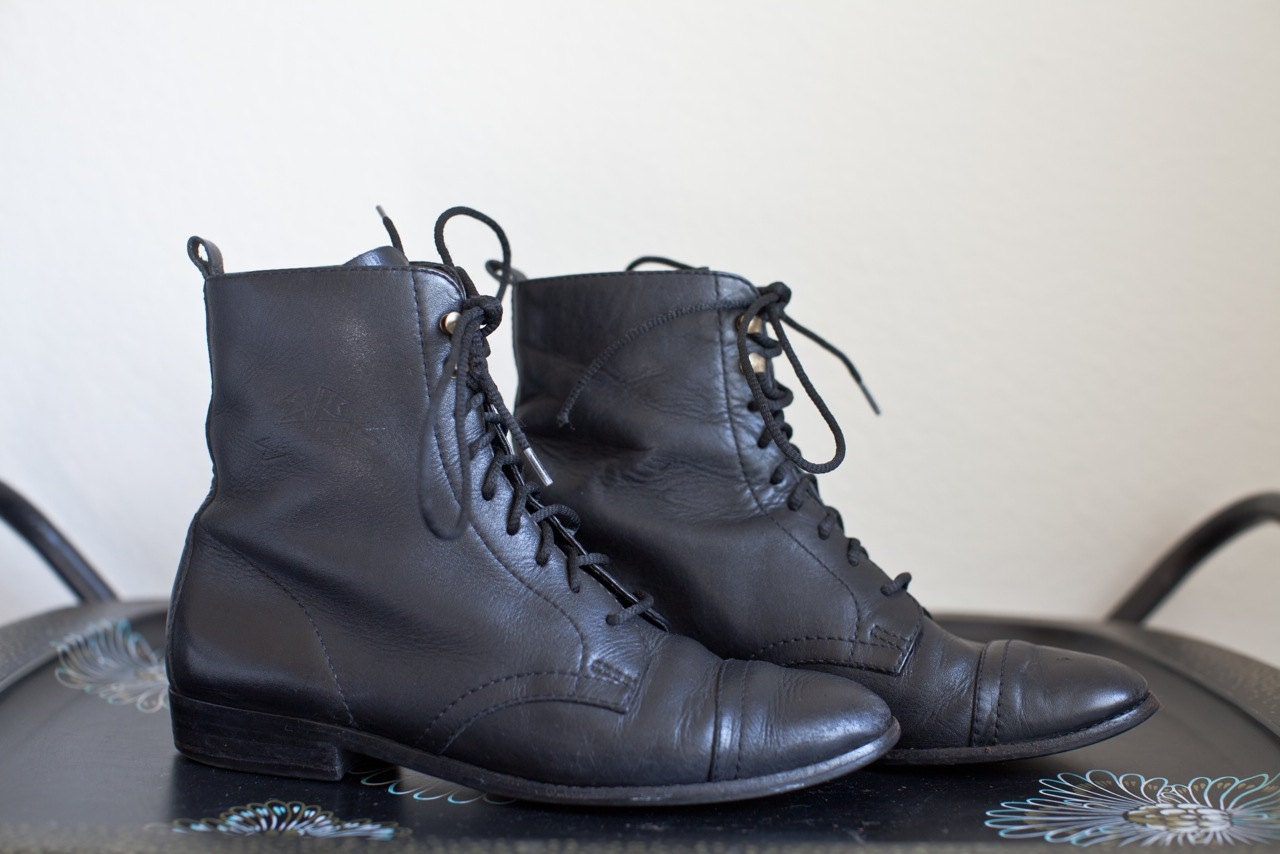 Vintage boots/ BLACK boots/ LEATHER boots/ Black leather