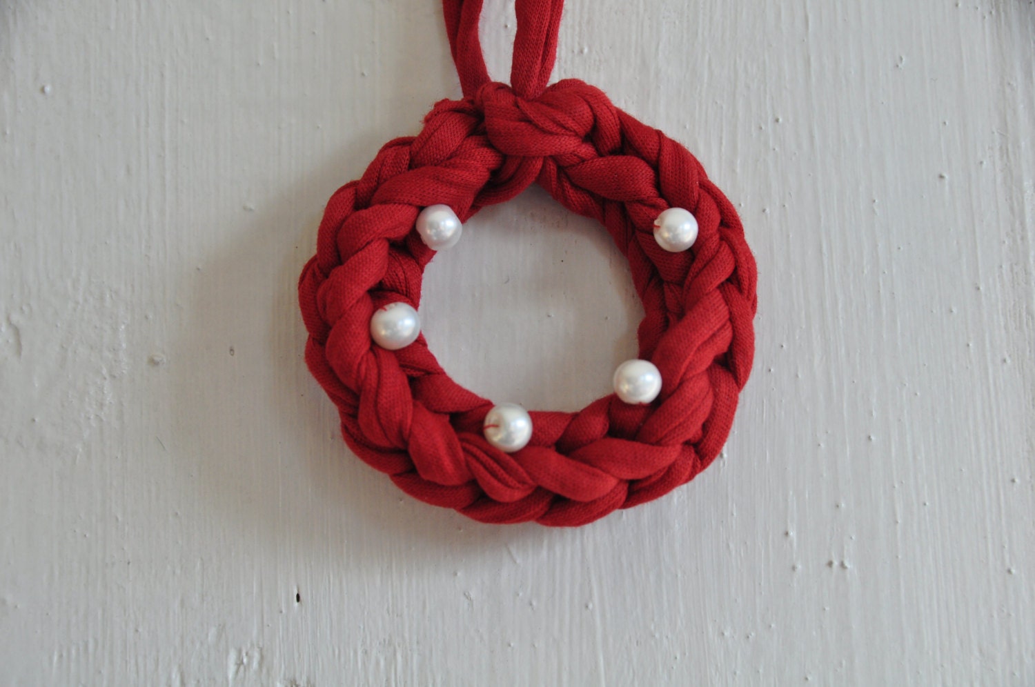 Mini wreath with glass beads. Christmas tree decoration.