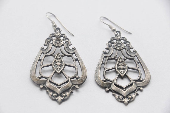 Decorative pewter earrings by Secondfinding on Etsy