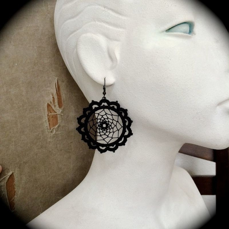 https://www.etsy.com/listing/169920349/tatted-lace-earrings-dream-catchers?