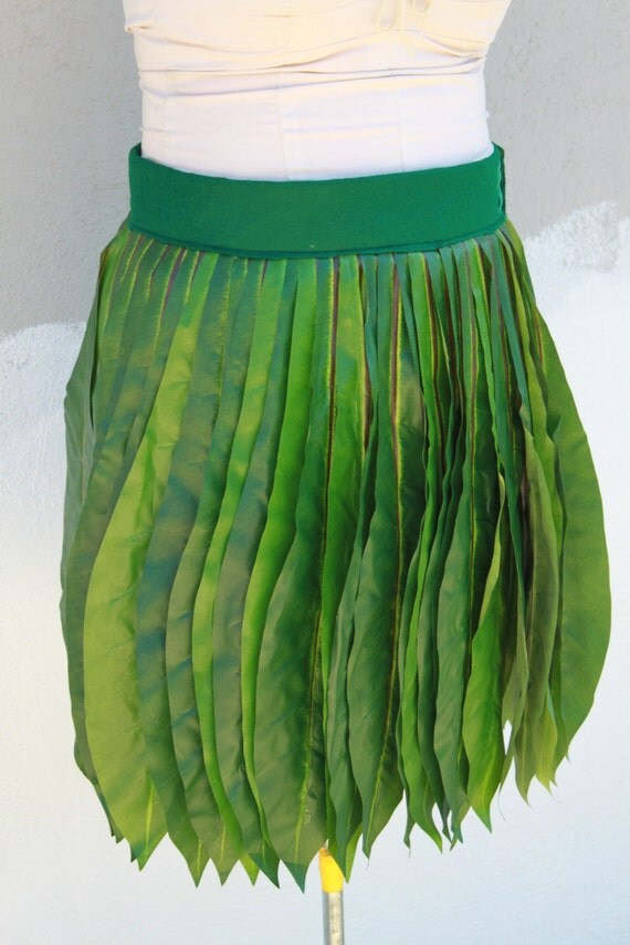 hawaiian ti leaf skirt