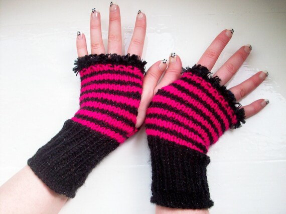 Hand warmers fingerless gloves wool free vegan by SpinningStreak