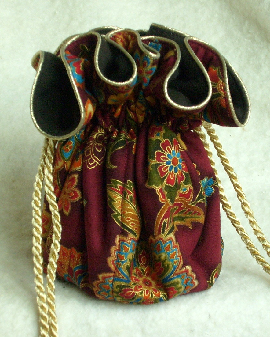 Anti Tarnish Jewelry Pouch Bag in Ruby Red
