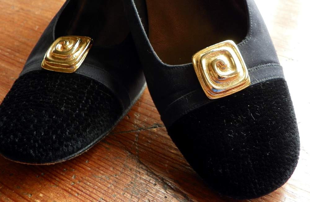 Elegant Vintage Goldtone Shoe Clips with Swirl Design JSC72 Haute Juice