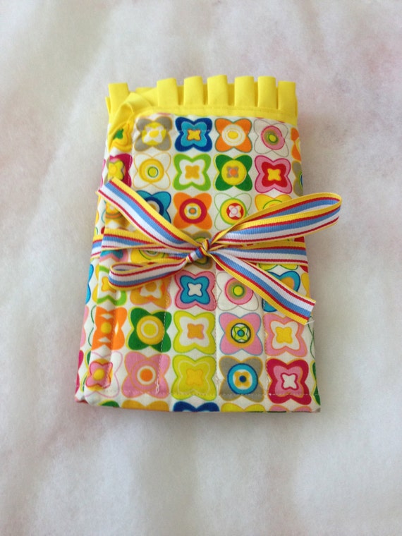 Handmade Crayon Pencil Travel Case Holder holds crayons and