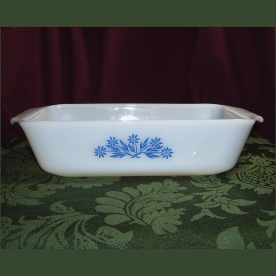 Vintage Fire King Loaf Pan 441 / 1970s Cornflower 1 Quart