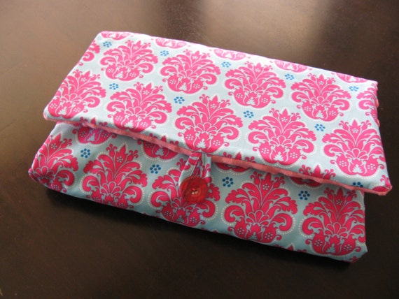 Diaper Clutch {Review} - Confessions of a Northern Belle