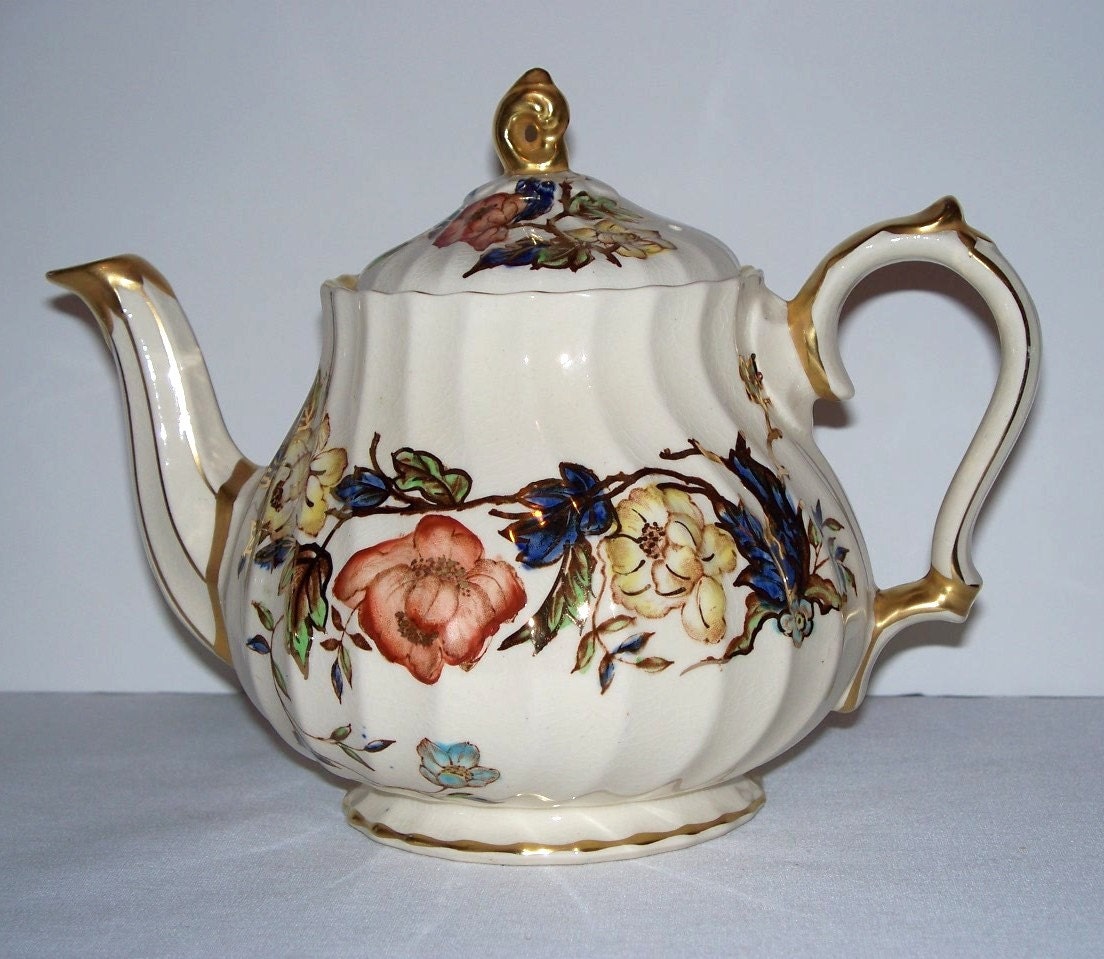 Sadler Bone China Teapot Floral and Gold by SuesAntiqWonderland