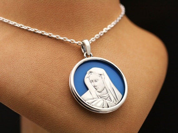 St mary pendant Clearance