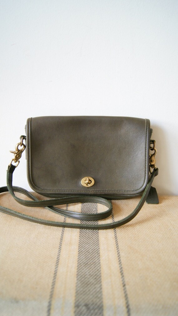 Vintage Coach Bag. Cross Body Purse. Olive Green Leather