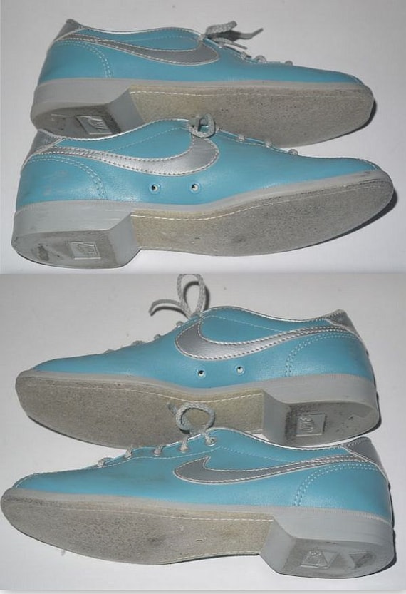 SWoosh ... vintage 80s NIKE bowling shoes / 1980s sneaker