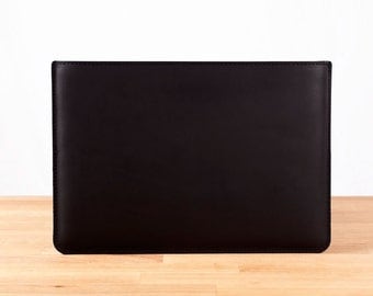 15" MacBook Pro with Retina Display - Leather Sleeve Case in Black