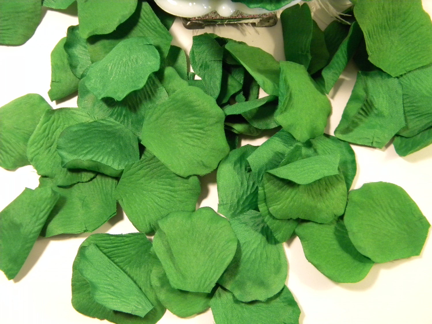 Green Rose Petals 200 Flower Girl Petals Emerald Dark Jade