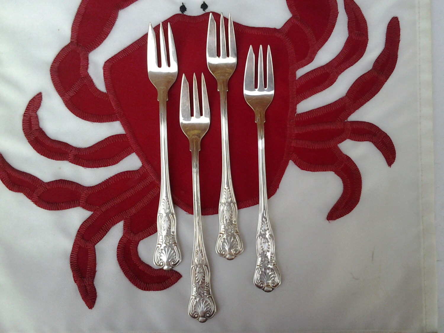 US Navy Kings pattern seafood or fish forks fouled anchor USN