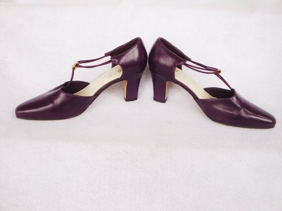 size 7 purple heels