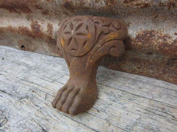 Griffe antique unique pied baignoire jambe par theoldtimejunkshop Décor Baignoires Pieds