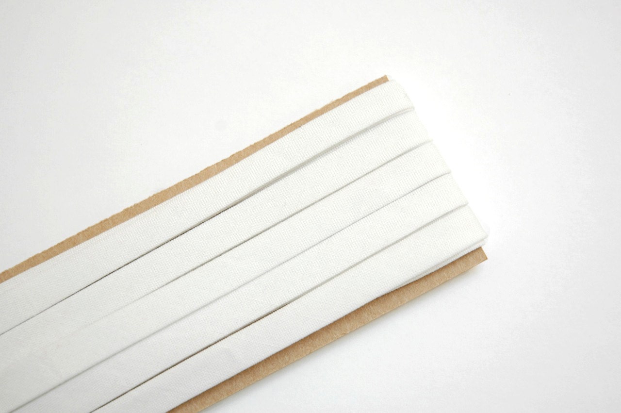 white double fold bias tape 3 yards 3/8 by merrigoroundandme