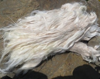 White/Beige Suri Alpaca Locks "Debutante"