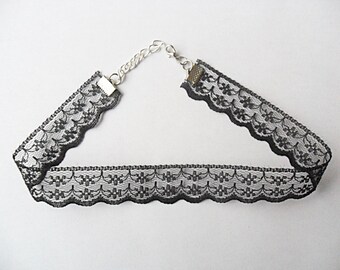 Black lace choker necklace scalloped with a width of 3/4” inch (pick your neck size) ribbon choker necklace