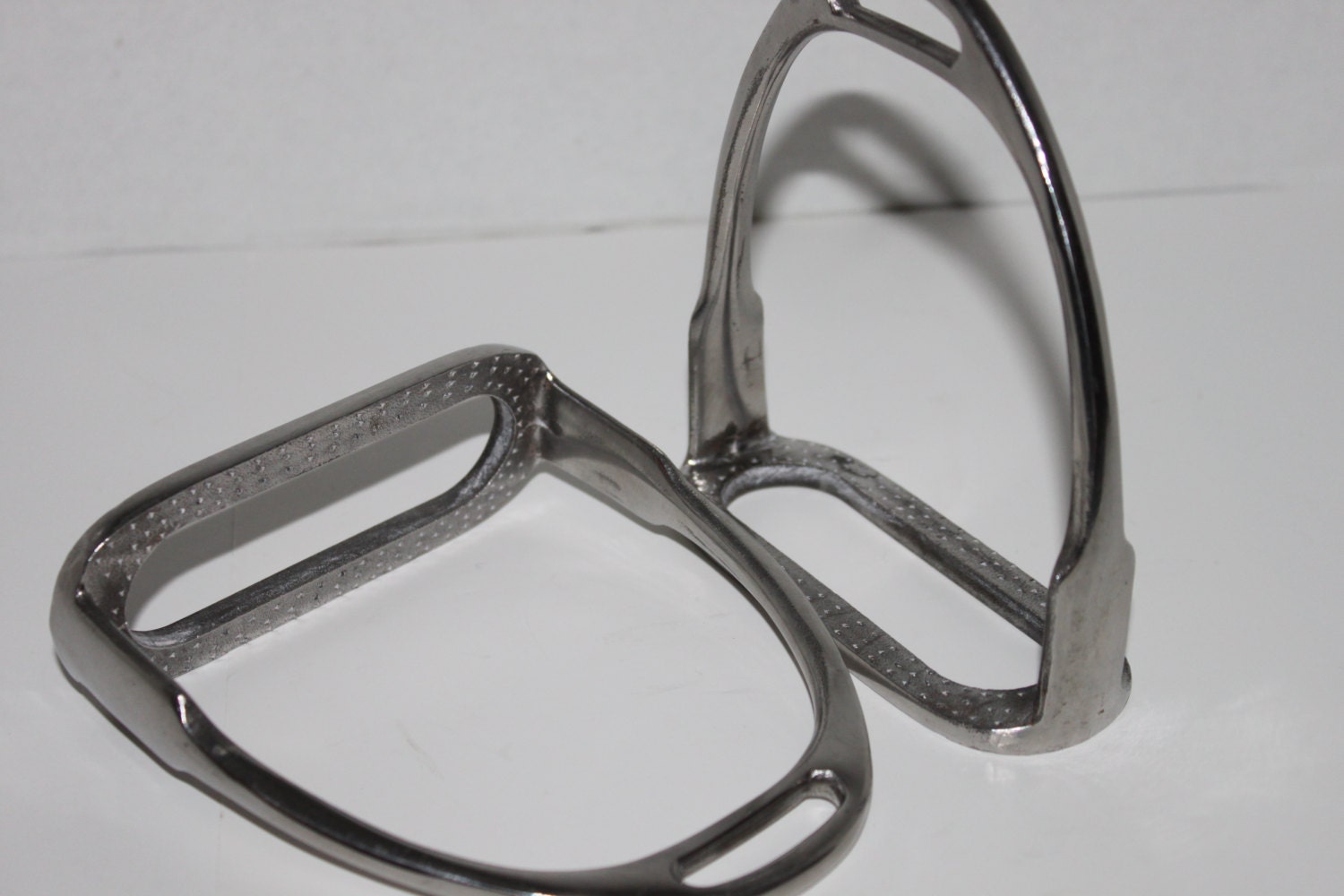 Vintage English Riding Stirrup Irons Ray Fine Equestrian