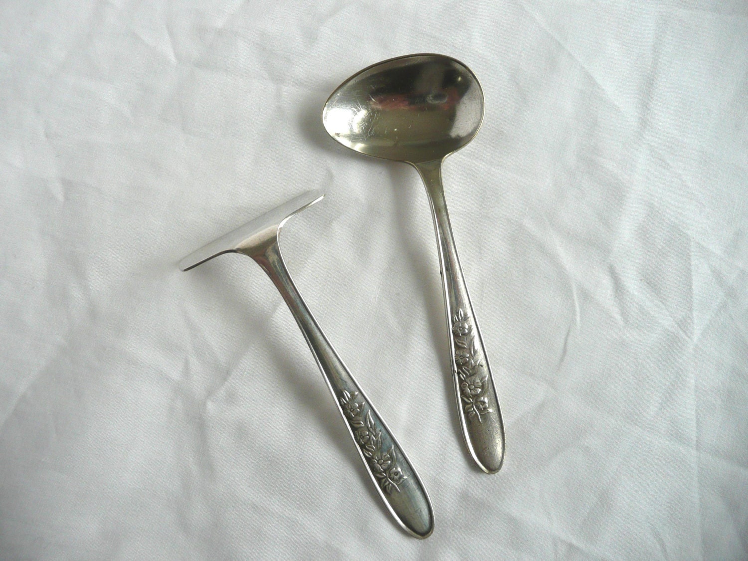 Vintage baby pusher and spoon baby spoon and pusher set
