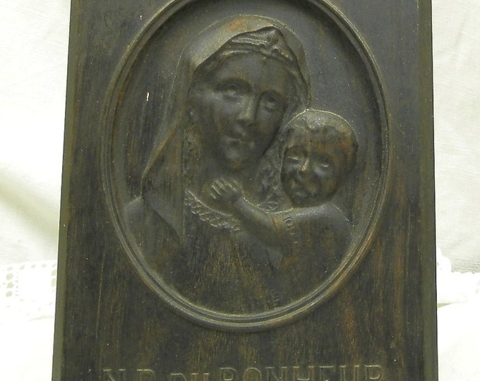 Vintage French Carved Wooden Picture of Virgin Mary and Child Notre Dame du Bonheur, Religious Bas Relief made of Wood, Catholic Religion