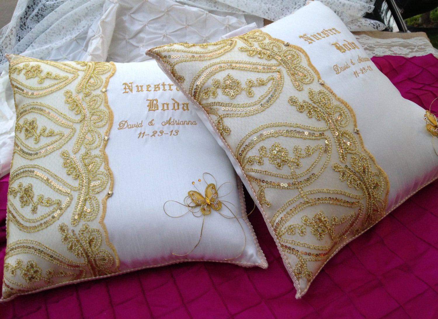 Personalized Wedding Kneeling Pillow set 2/ Set de Cojines