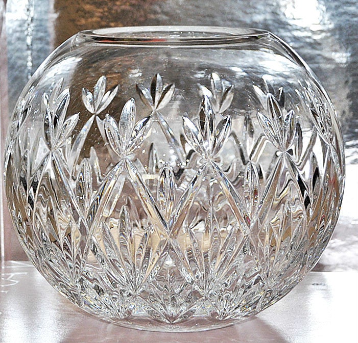 Elegant Tiffany & Co. Crystal Rose Bowl 'Sybil'